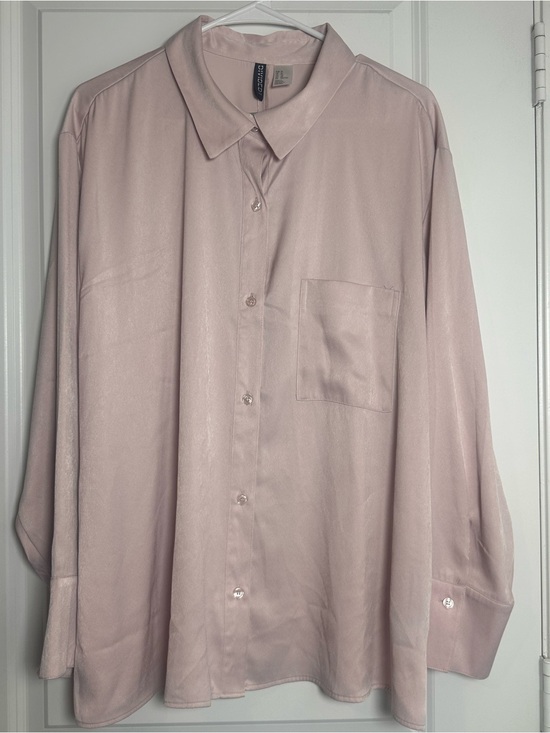 Divided Tops - Divided Dusty Pink Satin Button-Front Blouse